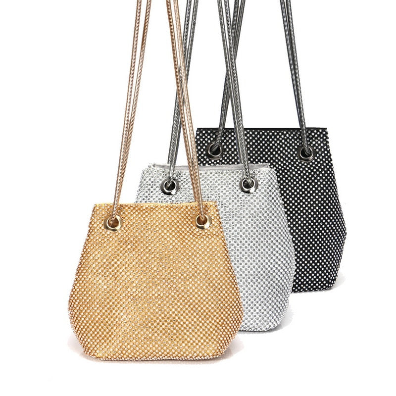 Bolsa clutch luxuosa para festas detalhes em formato diamante